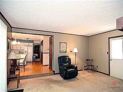 3rd image of 1218 Selkirk Ln