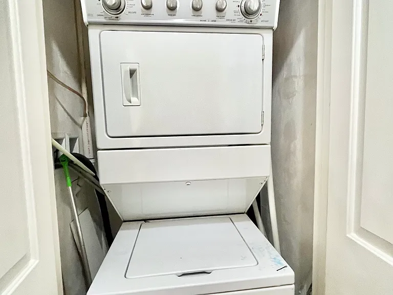 17 Mansfield St #1 — Photo 11