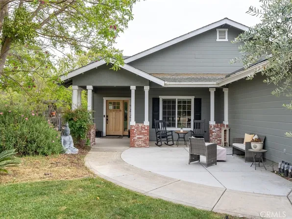 7915 Whispering Trails Pl, Paso Robles, CA 93446