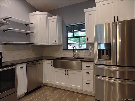 5th image of 2500 Pelican Dr