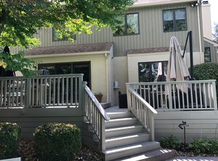 708 Signal Hill Rd, Dresher, PA 19025