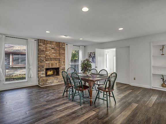 4th image of 905 Parkview Dr #18106583