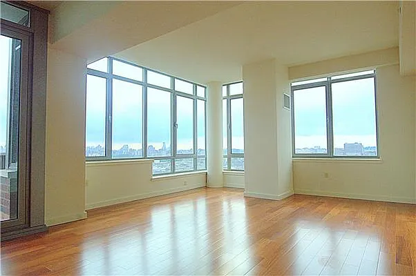 Sold by Michel Madie Real Estate Services | media 32