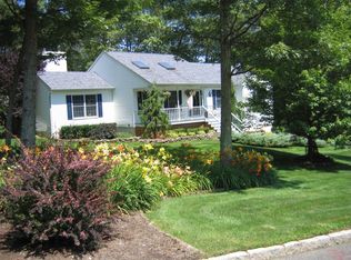 194 Great Rock Dr, Wading River, NY