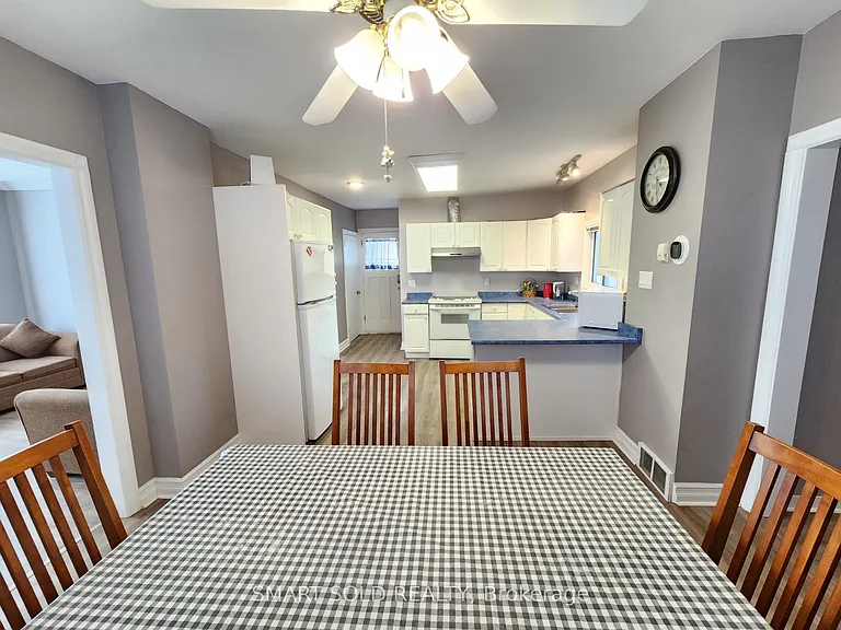 75 Lake Ave — Photo 14