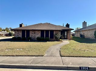 1904 Spindletop Dr, Duncanville, TX 75137