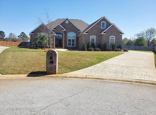 102 Leila Ct, Kathleen, GA 31047