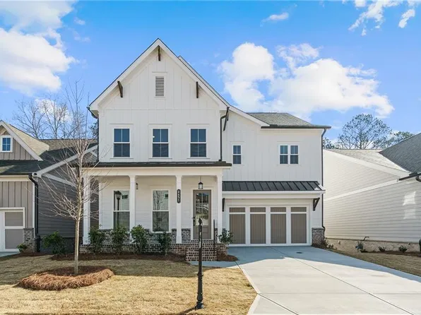 91 Eastman Ct, Hoschton, GA 30548