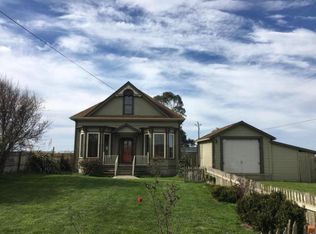 480 Cannibal Rd, Loleta, CA 95551