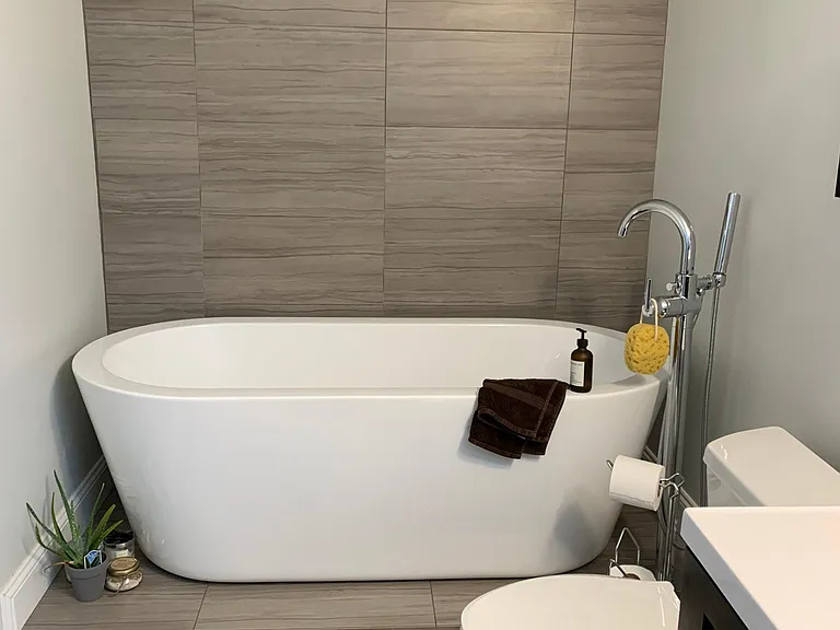 3944 Liberty Ave #2 — Photo 3