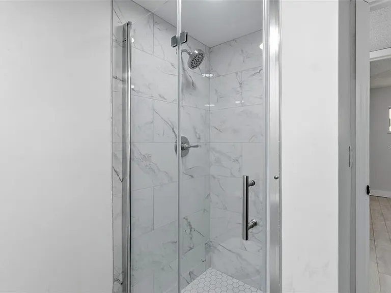 4775 Cove Cir #106 — Photo 21