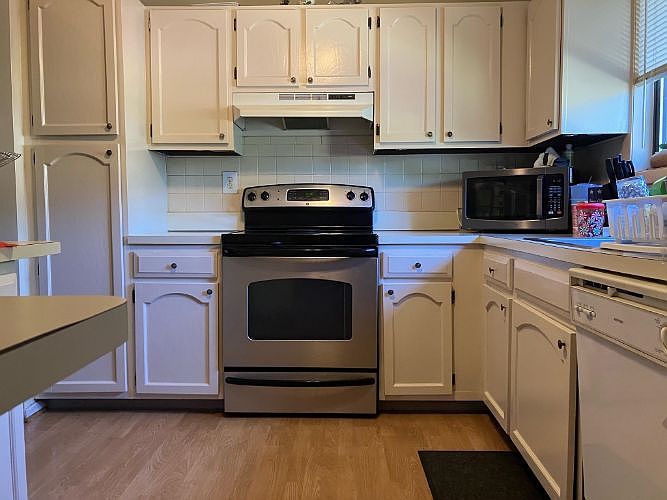 2nd image of 39 Shady Ln