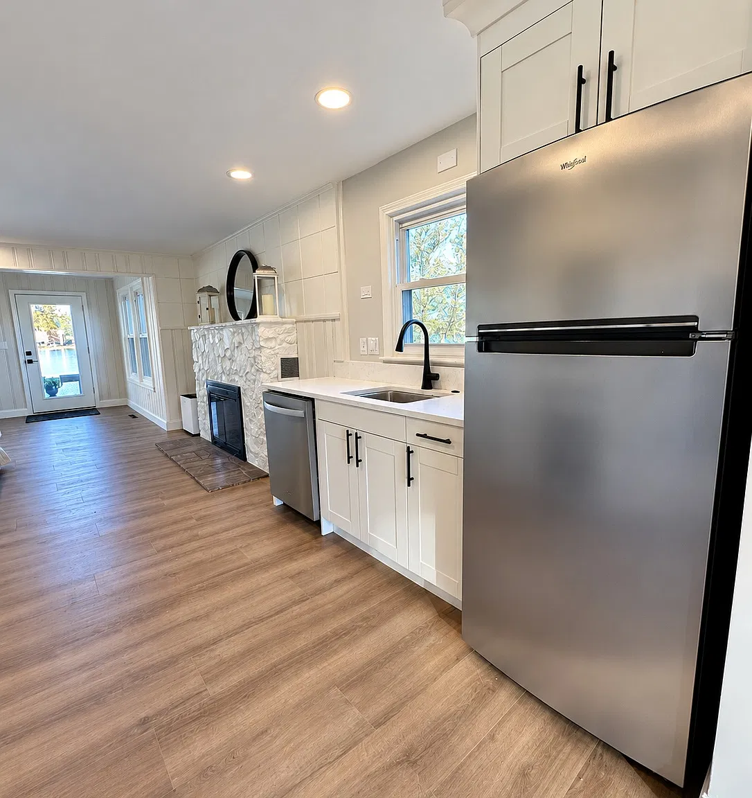 2 bed, 1000 sqft, $2,950 — Photo 3