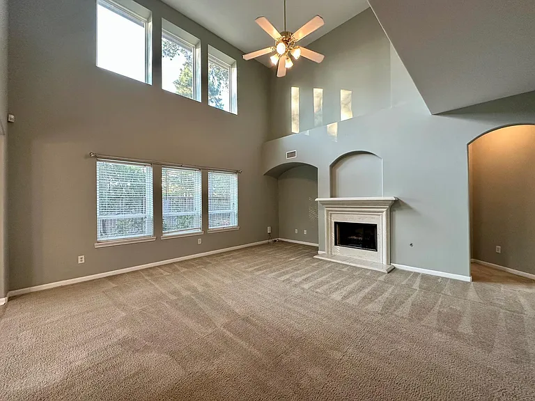 9222 Memorial Grove Dr — Photo 16