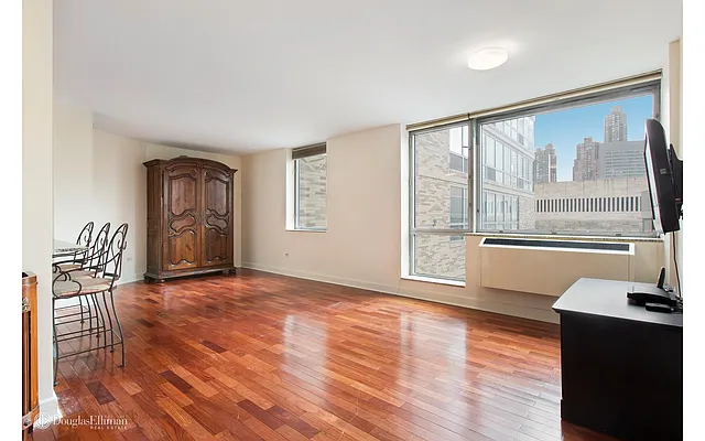 Sold by Douglas Elliman | media 8