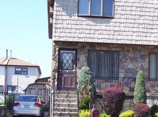 38 Rowan Ave, Staten Island, NY 10306