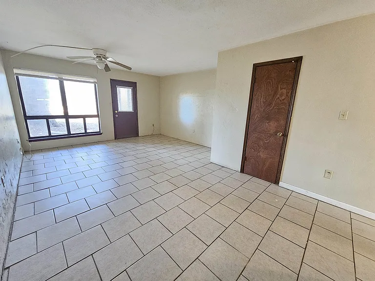 3714 Rockbrook Dr #C — Photo 10