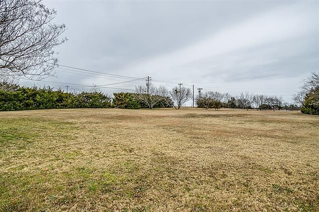 1st image of 7909 Walnut Dr