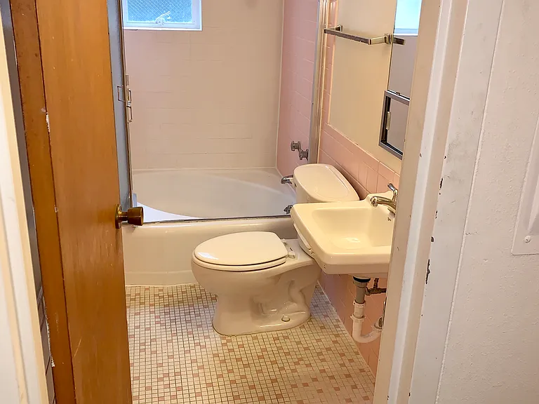 415 Wisconsin Ave — Photo 17