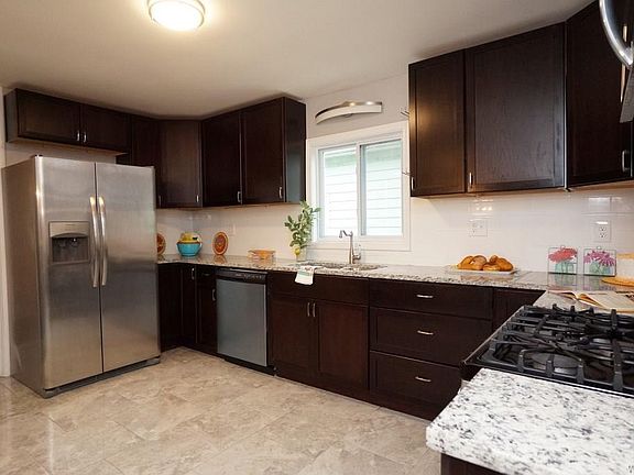 3rd image of 219 North Ave