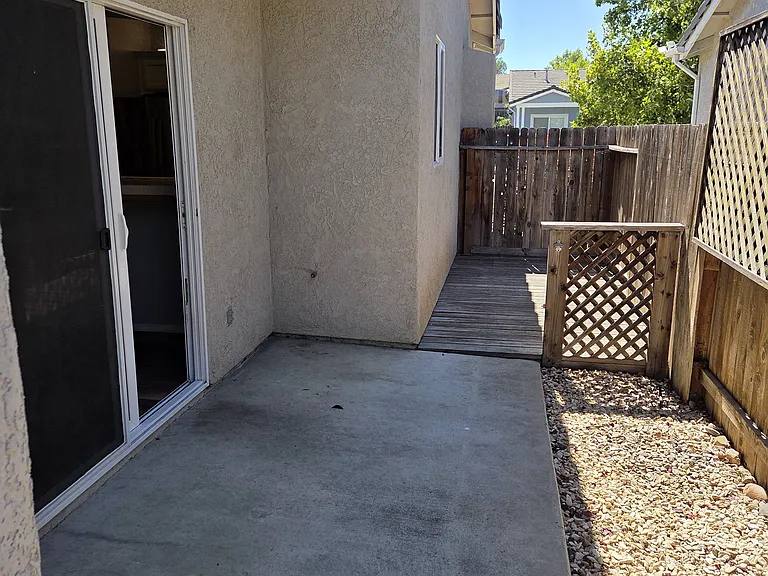 121 Headwaters Rd — Photo 3