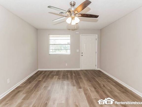 3rd image of 5043 Chivalry Dr