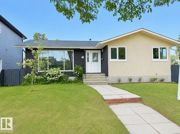 9523 151st St NW, Edmonton, AB T5P 1S2