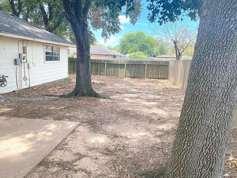 16222 Summer Dew Ln — Photo 23