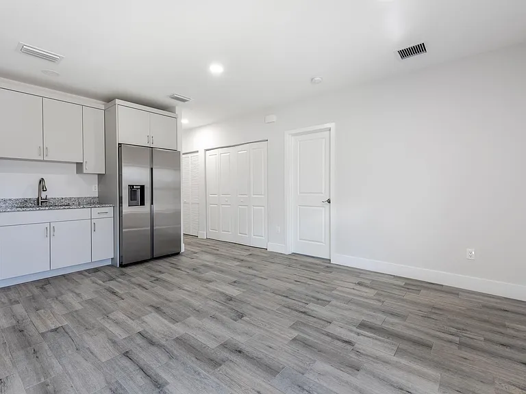 1119 Osceola Dr — Photo 8