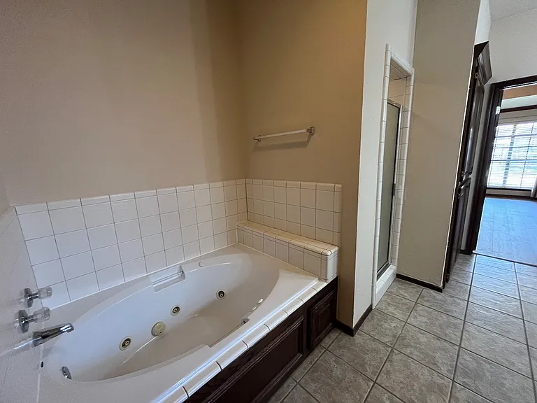 413 NW 143rd St — Photo 21