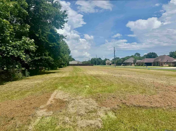 614 Bordeaux St, Brusly, LA 70719