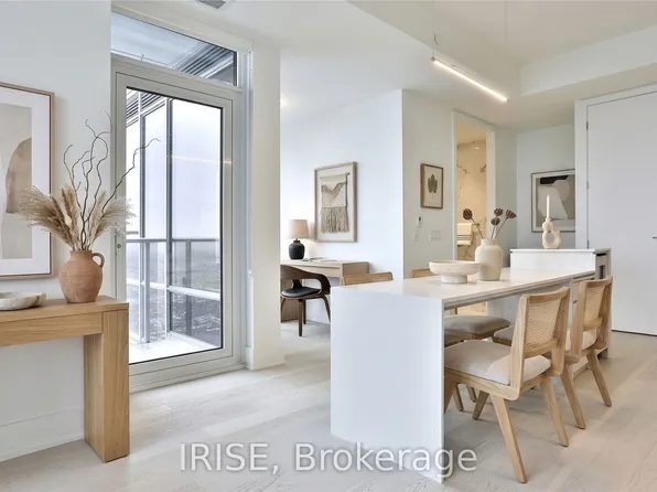 11 Yorkville Ave, Toronto, ON