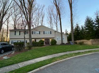 1069 Allessandrini Ave, New Milford, NJ 07646