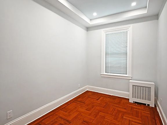 5th image of 35-45 28th St #1B