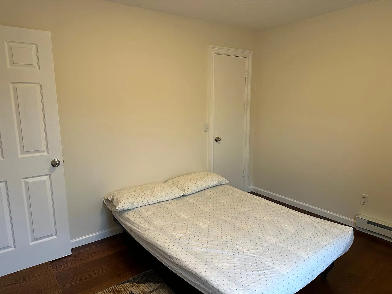2 bed, 1.5 bath, 1045 sqft, $2,650 — Photo 3