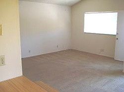 5th image of 611 1/2 W Mission St APT C