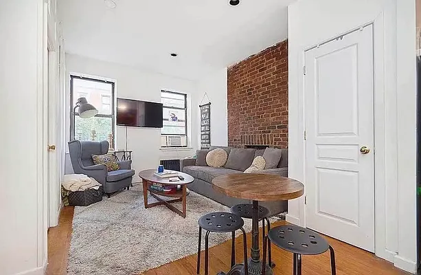 Rented by Compass | media 11