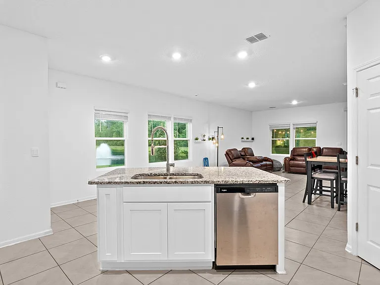 27 Coastline Way — Photo 6
