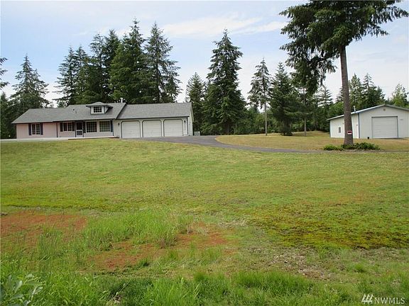 4th image of 10447 Cristen Ct SW