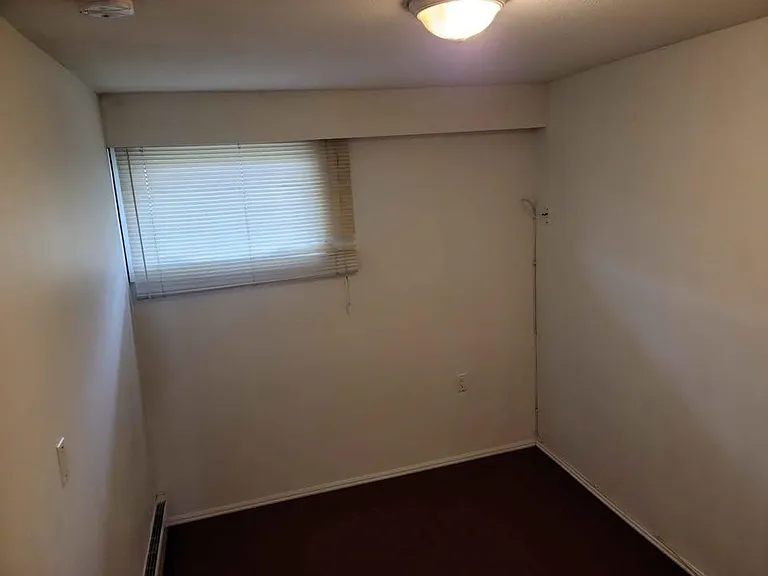 38XX Windermere St — Photo 8
