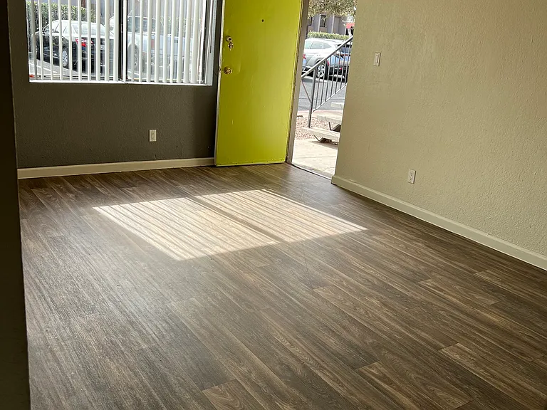 Canyon Pointe — Photo 8