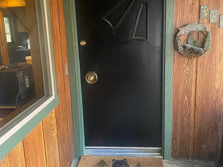 865 Sonoma Ave — Photo 3
