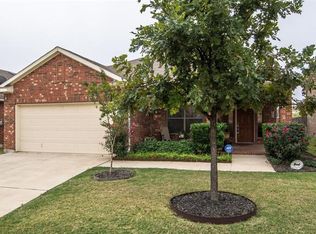 10853 Hawks Landing Rd, Haslet, TX 76052