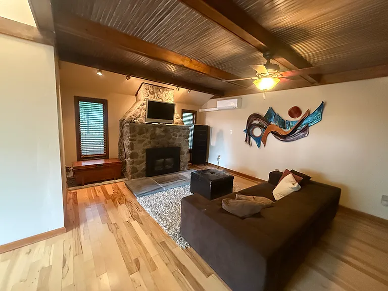 50 Walnut St — Photo 10