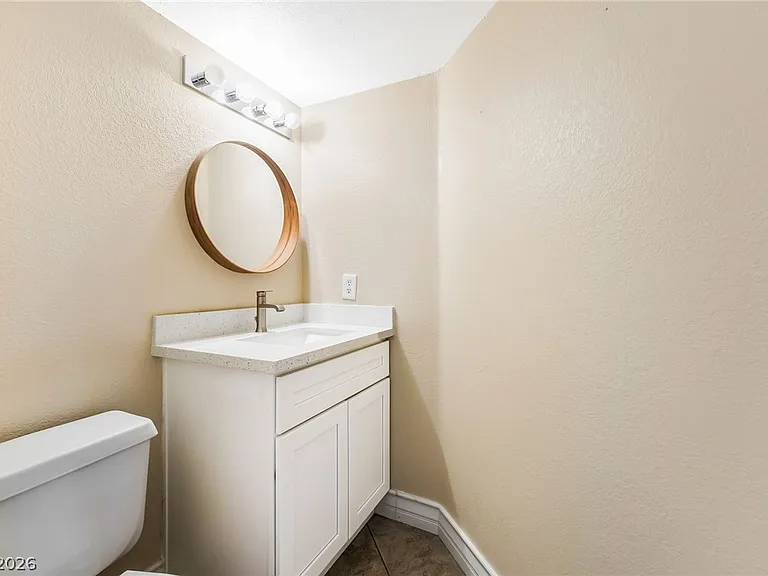 2831 Mill Point Dr — Photo 12