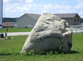 1484 Lone Stone Ct SE, Chatfield, MN 55923