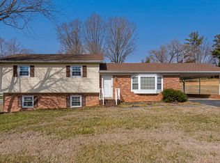 8540 Senoa Dr, Lewisville, NC 27023