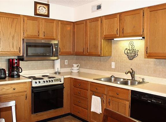3rd image of 5265 Cricket Glen Ct