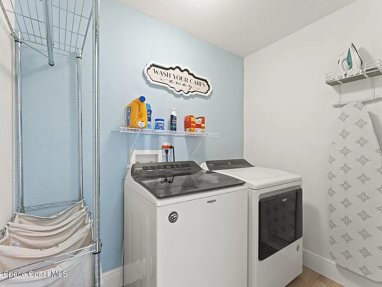 3553 Washington Ave S #7 — Photo 40