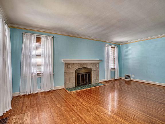 4th image of 1721 Bayard Park Dr